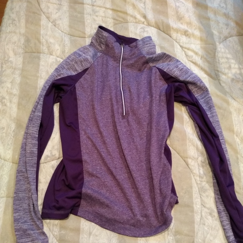 DANSKIN NOW semi fitted purple shirt!
